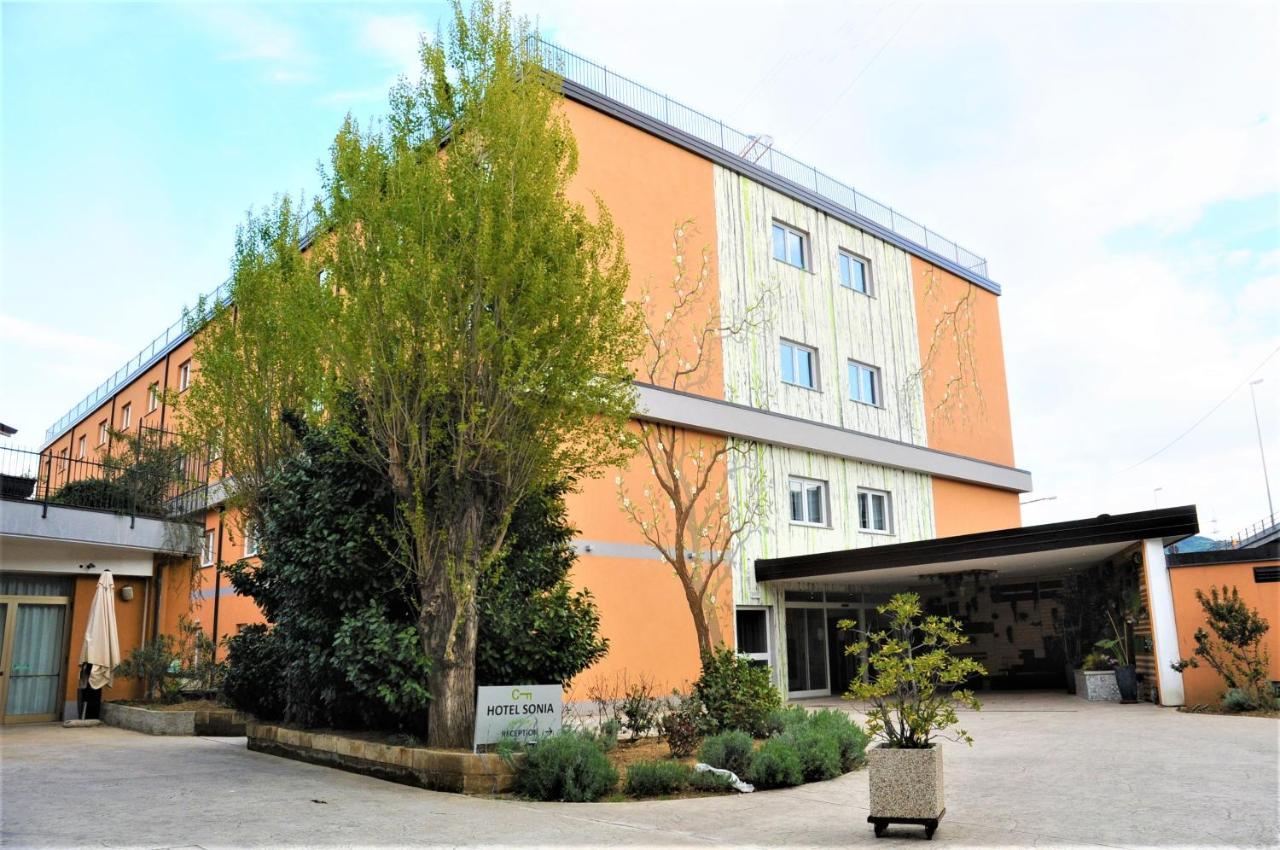 Sonia Hotel 3*
