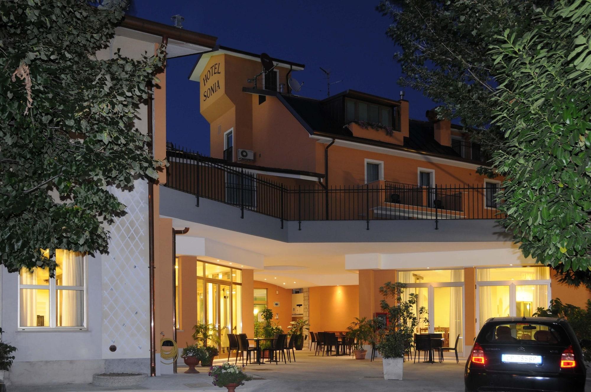 Sonia Hotel 3*